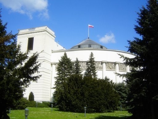 Poland: Journalists must have access to Parliament