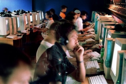 Ukraine: Blocking of Russian social media sites is a severe form of censorship