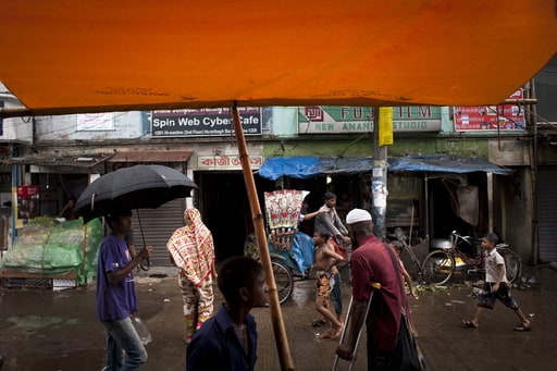 Bangladesh: Violations against journalists and online activists in 2016
