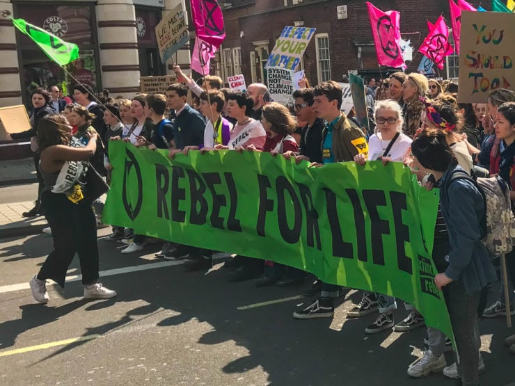 UK: High Court decision finds police ban on Extinction Rebellion was unlawful
