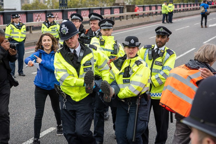 UK: ARTICLE 19 briefing warns of threats to freedom of expression