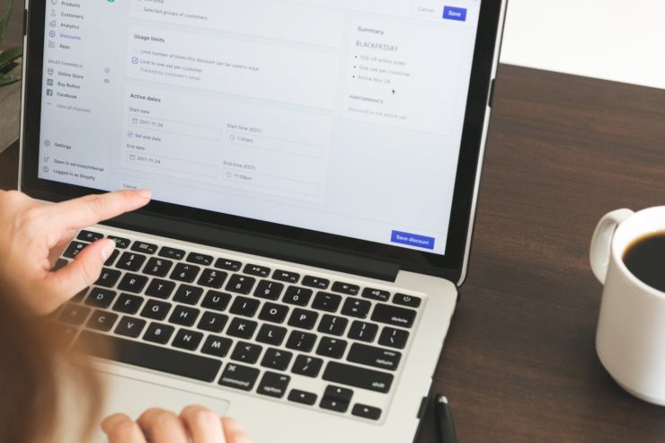 Russia: Laws enabling massive online censorship must be repealed