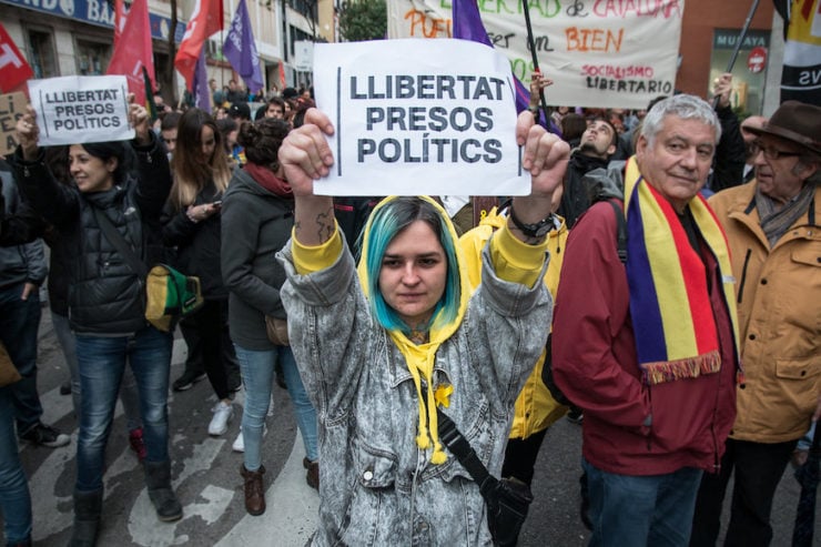España: la libertad de expresión y el derecho a la protesta pacífica llevan seis años bajo amenaza pero existe una oportunidad de revertir la situación