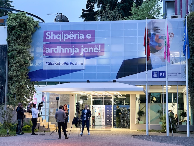 Albania: Government must scrap new Media and Information Agency